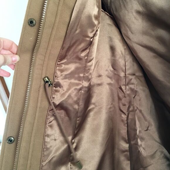 d & co jacket with faux fur hood | Size Medium - Picture 6 of 11